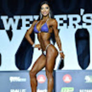 Meet your Posher, Lauralie